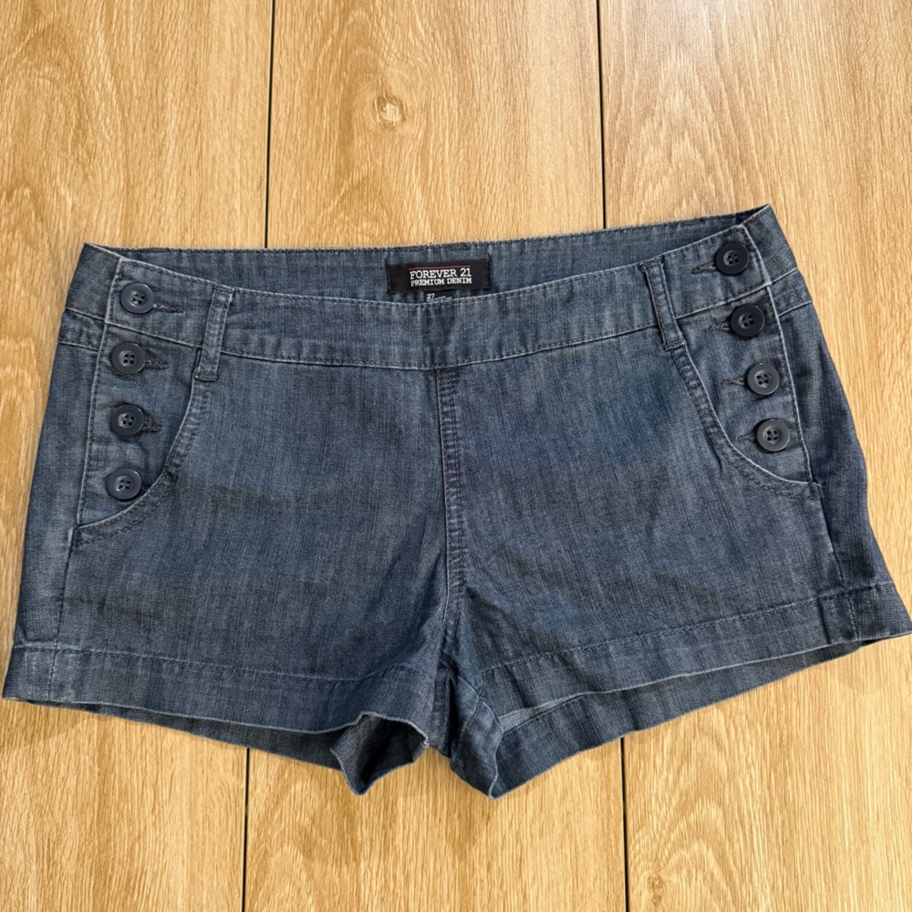 Vintage 2000s Forever 21 Shorts Size 27